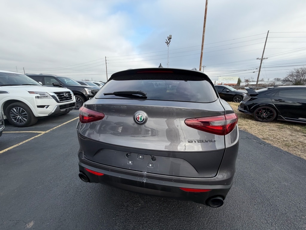 Alfa Romeo Stelvio Base 2020