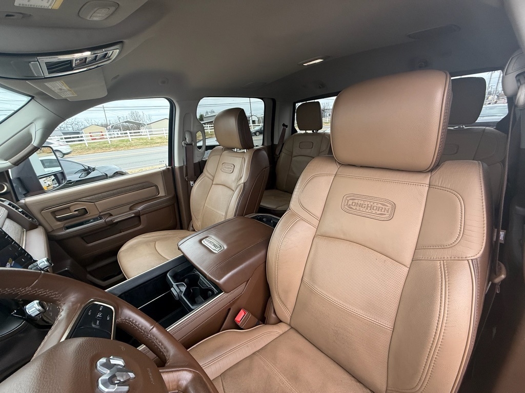 RAM 3500 Longhorn Crew Cab SWB 4WD 2024