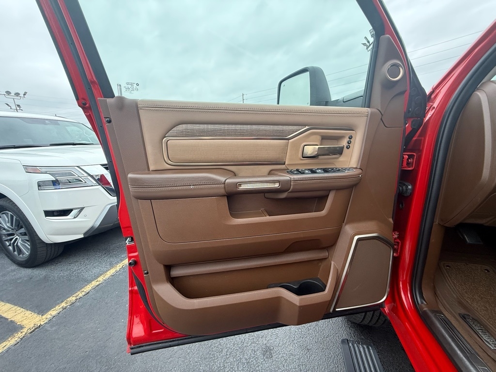 RAM 3500 Longhorn Crew Cab SWB 4WD 2024