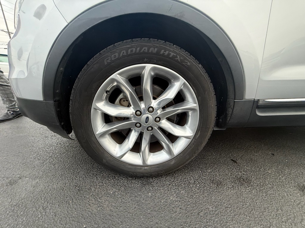Ford Explorer XLT FWD 2014