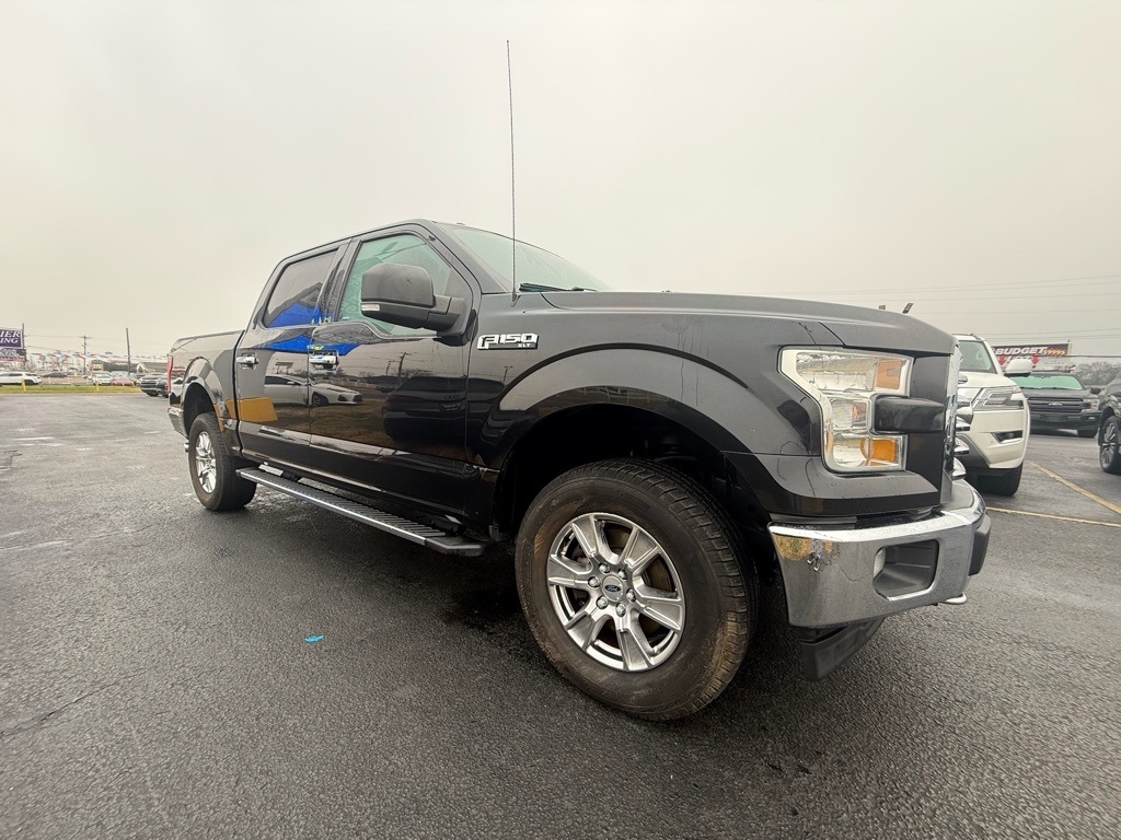 2015 Ford F-150 XLT's photo