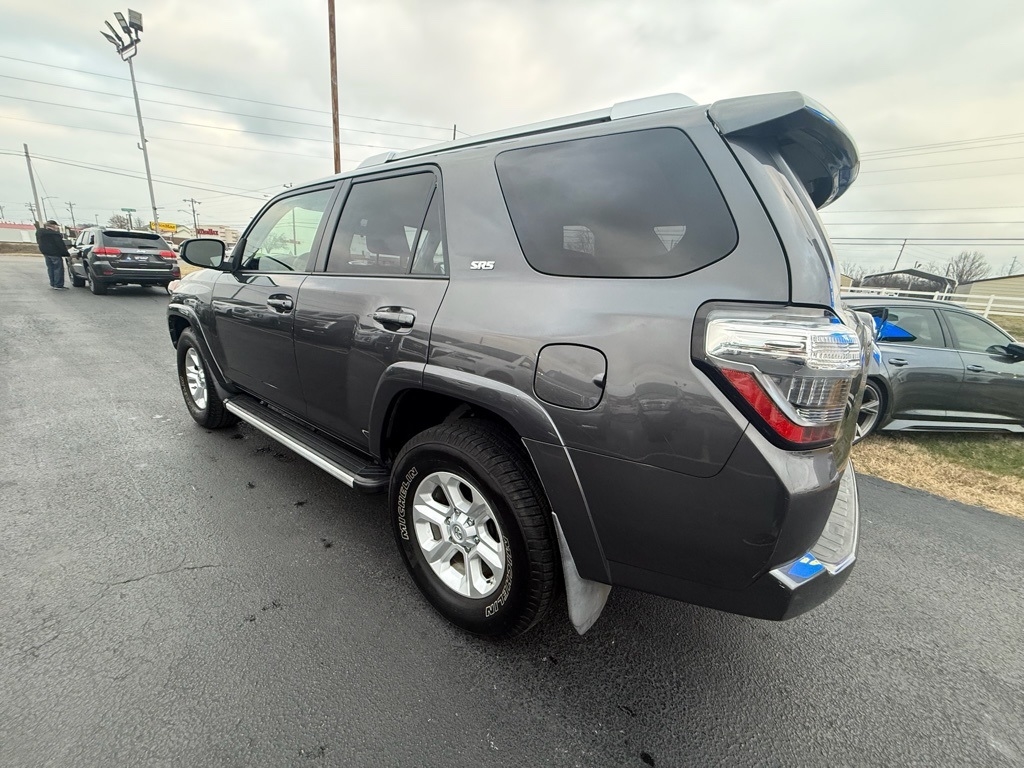 Toyota 4Runner SR5 2WD 2016