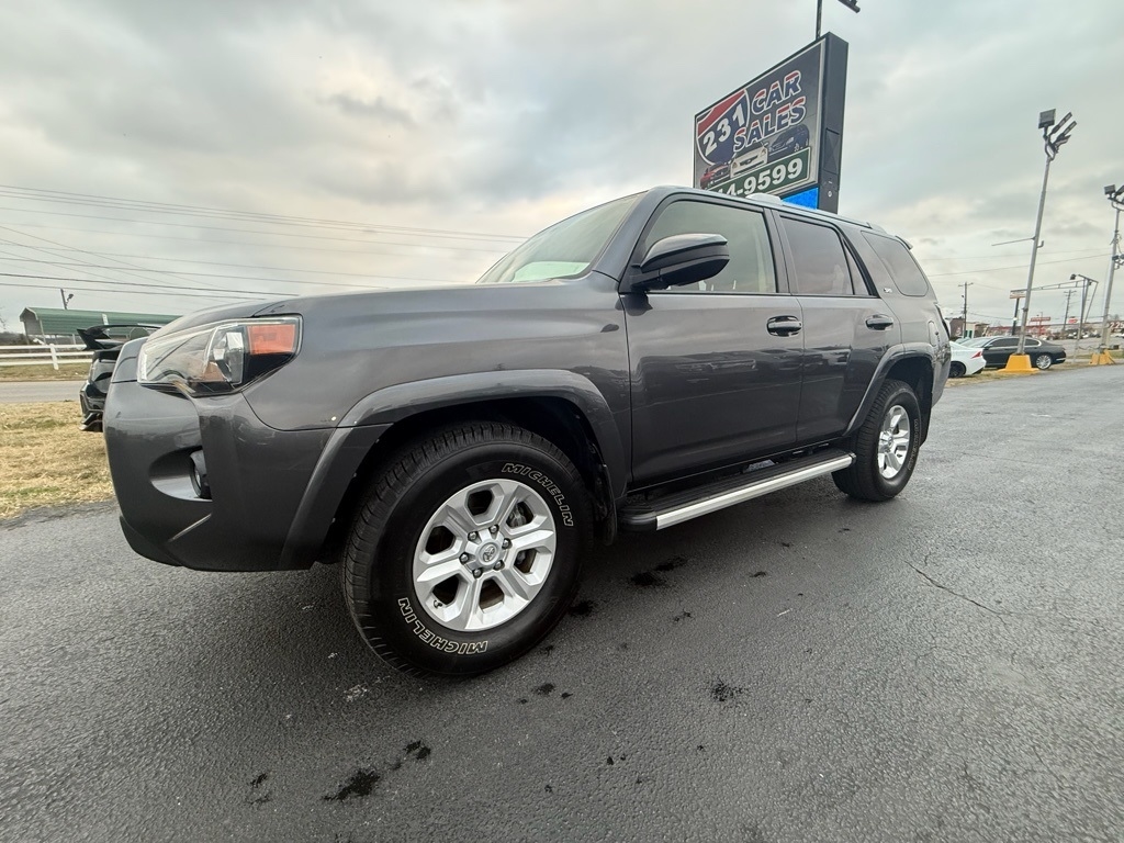 Toyota 4Runner SR5 2WD 2016