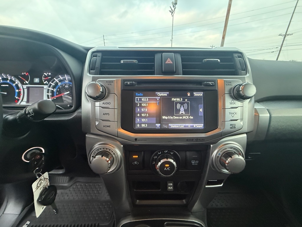 Toyota 4Runner SR5 2WD 2016