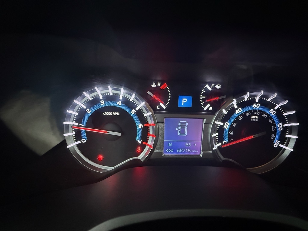 Toyota 4Runner SR5 2WD 2016