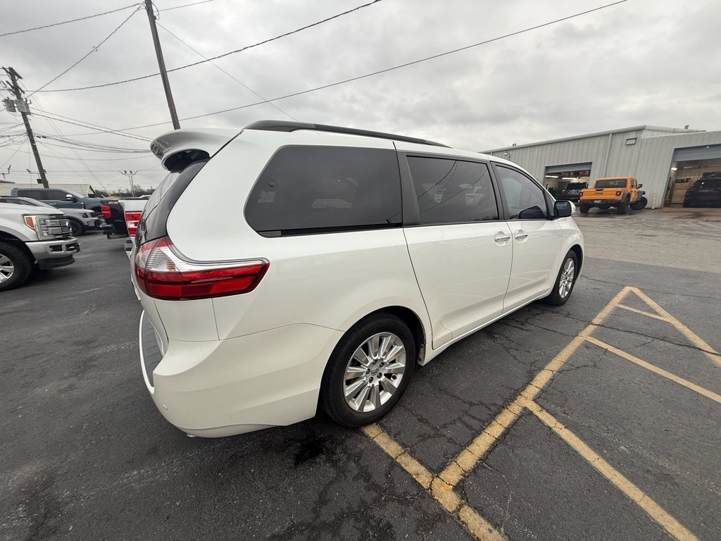 Toyota Sienna Limited FWD 7-Passsenger V6 2015