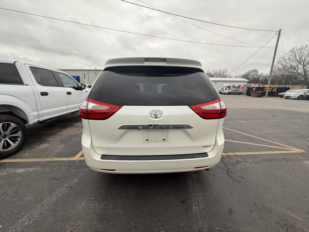 Toyota Sienna Limited FWD 7-Passsenger V6 2015