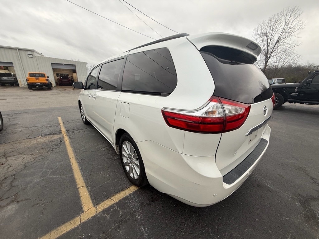 Toyota Sienna Limited FWD 7-Passsenger V6 2015