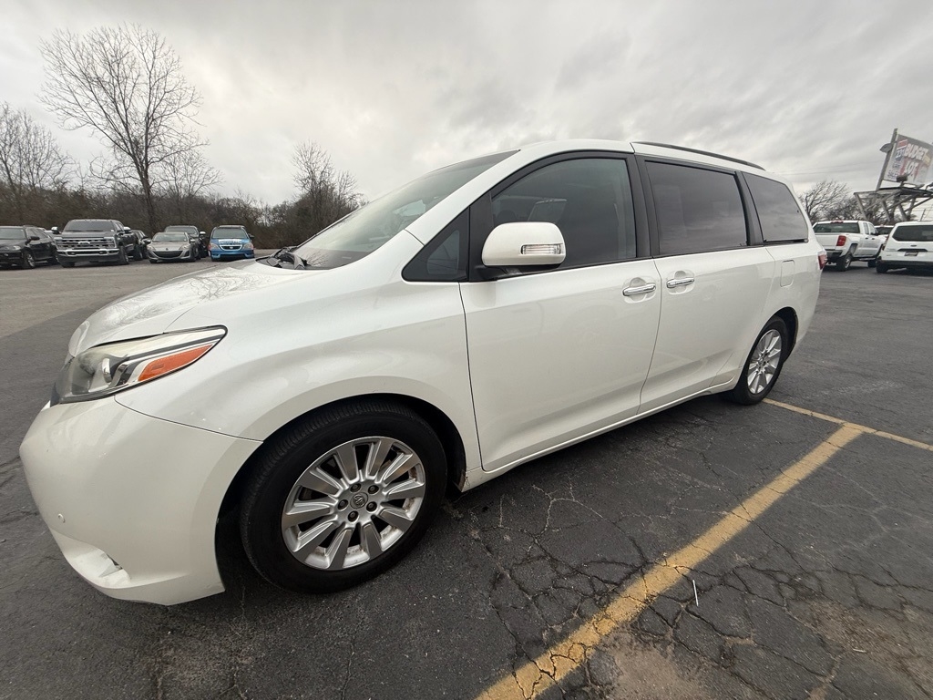 Toyota Sienna Limited FWD 7-Passsenger V6 2015