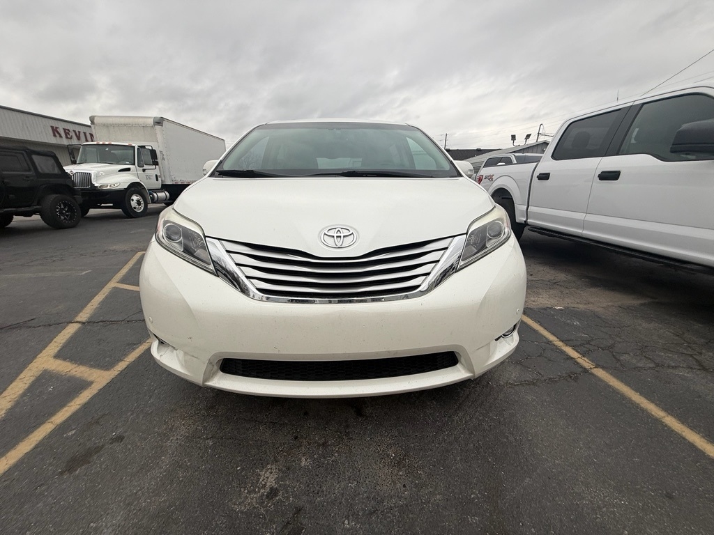 Toyota Sienna Limited FWD 7-Passsenger V6 2015