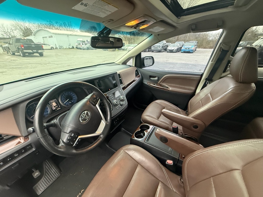 Toyota Sienna Limited FWD 7-Passsenger V6 2015
