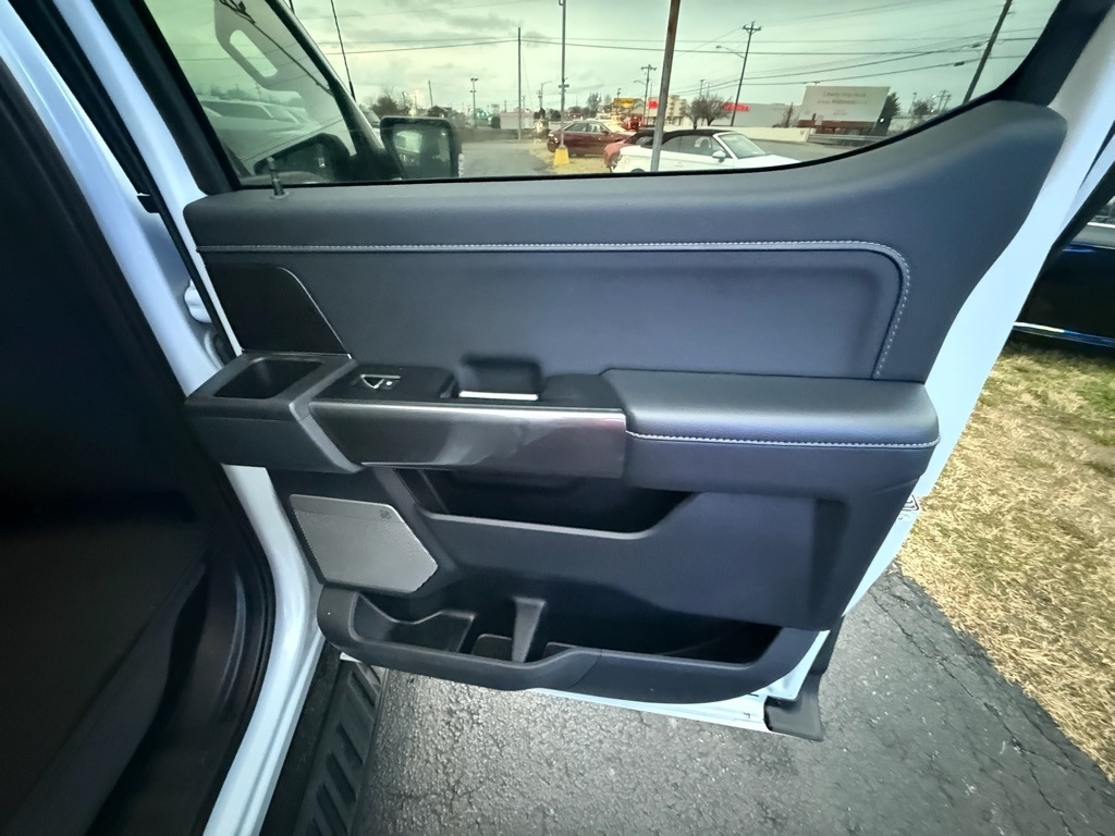 Ford F-150 XLT SuperCrew 5.5-ft. Bed 4WD 2022