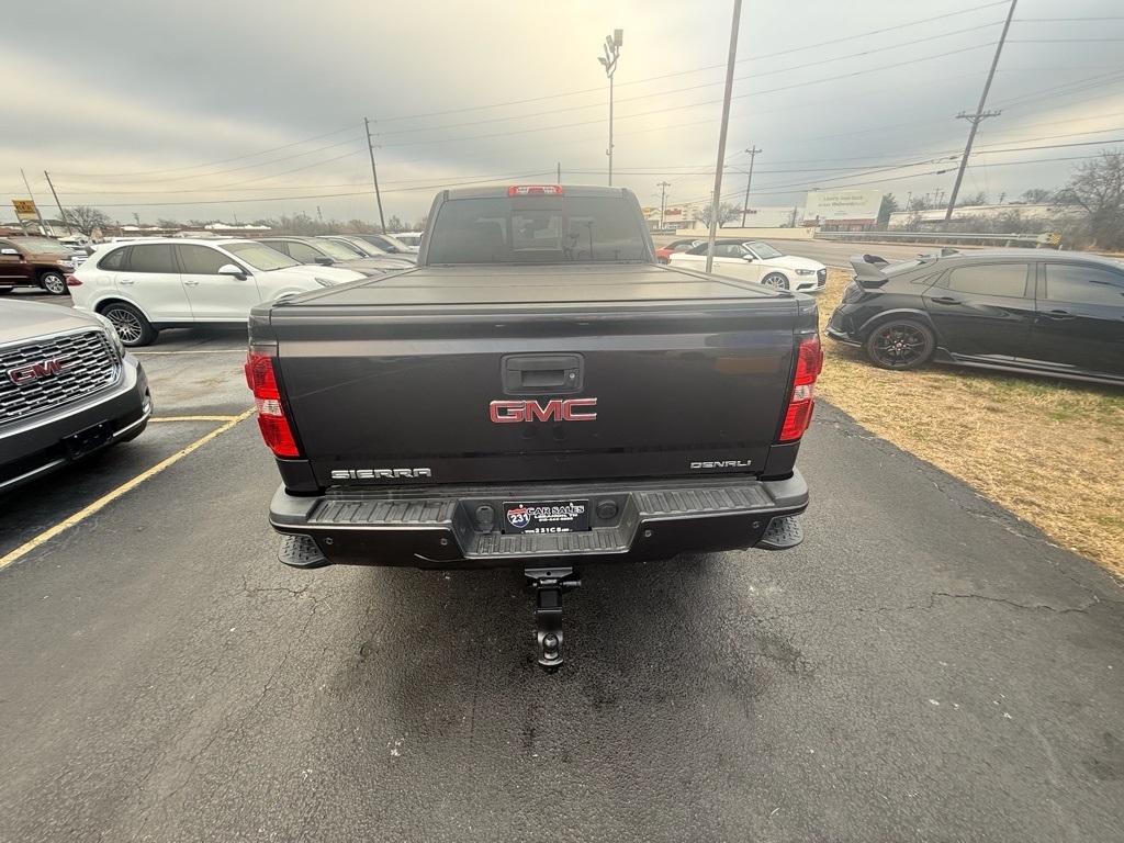 GMC Sierra 2500HD Denali Crew Cab 4WD 2015