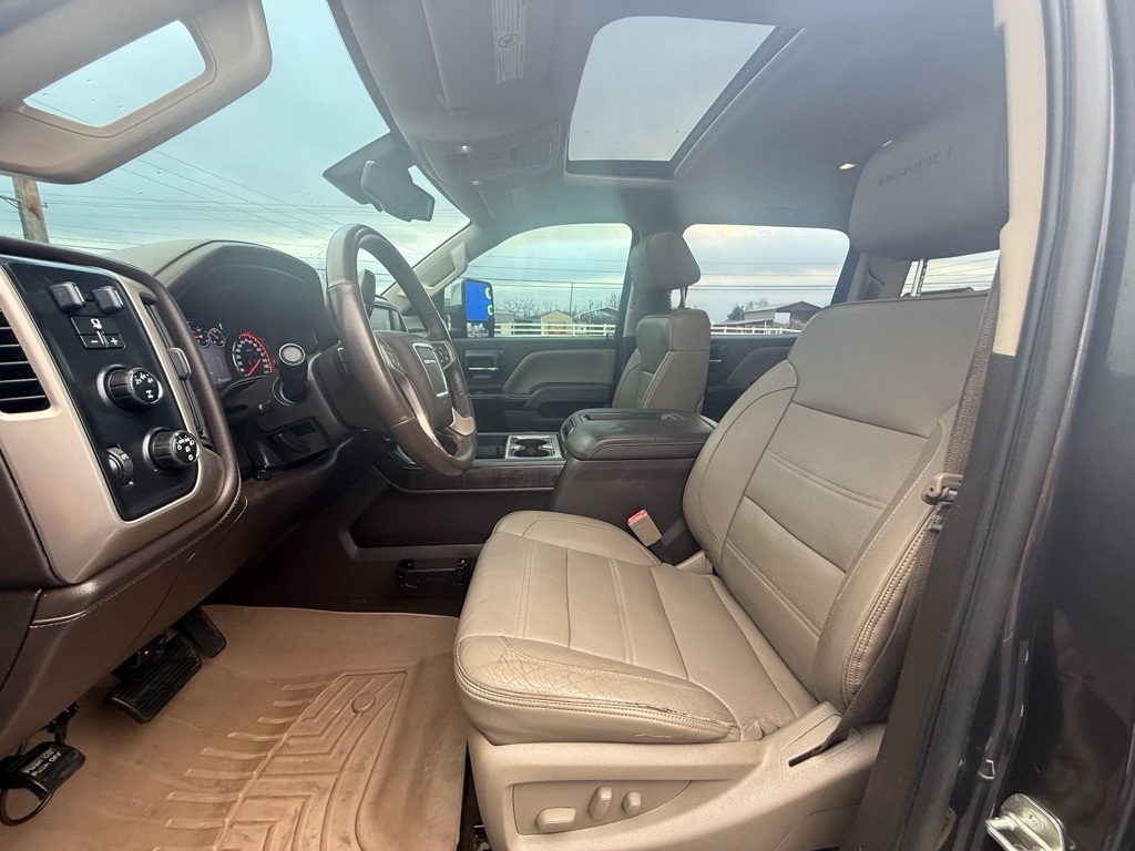 GMC Sierra 2500HD Denali Crew Cab 4WD 2015