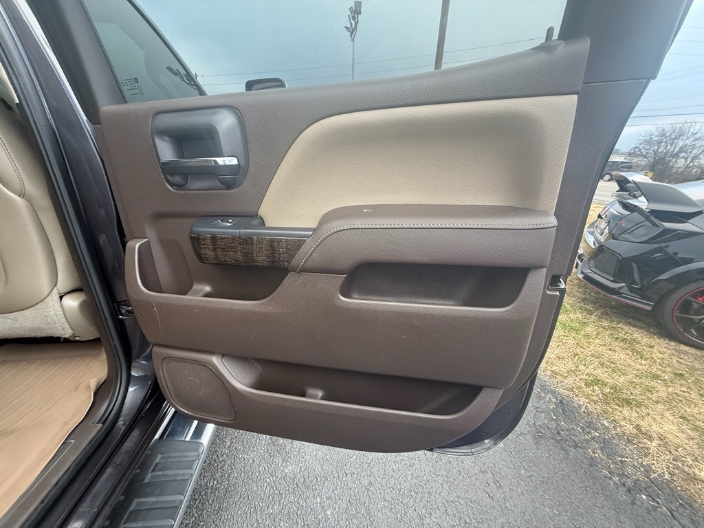 GMC Sierra 2500HD Denali Crew Cab 4WD 2015