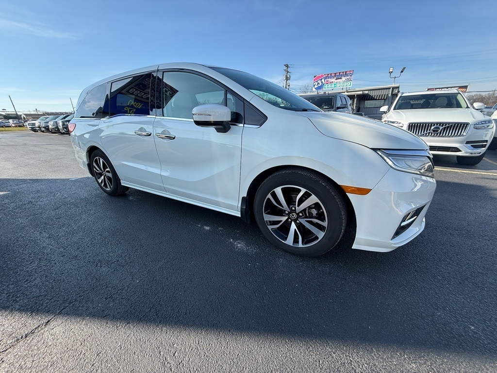 2019 Honda Odyssey Elite's photo