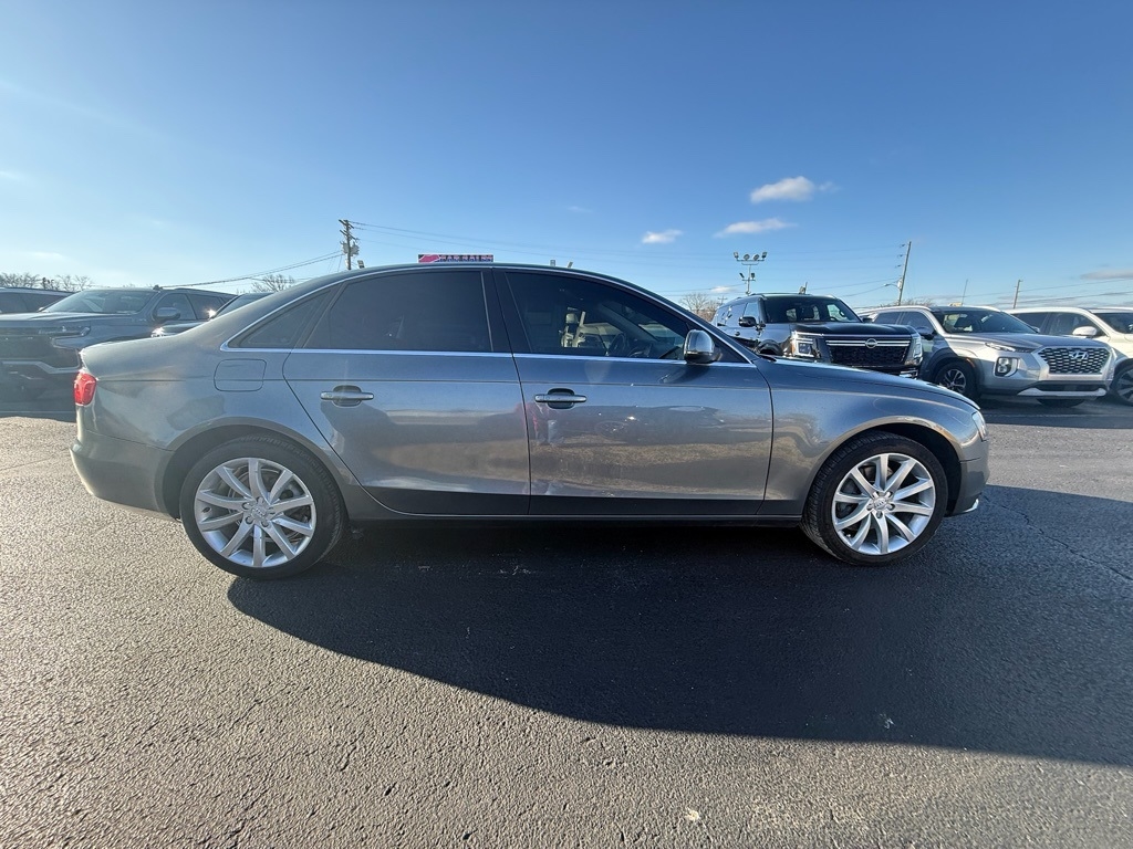 Audi A4 2.0T Sedan quattro Tiptronic 2013