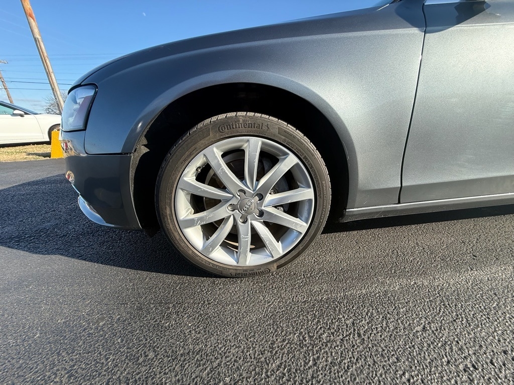 Audi A4 2.0T Sedan quattro Tiptronic 2013