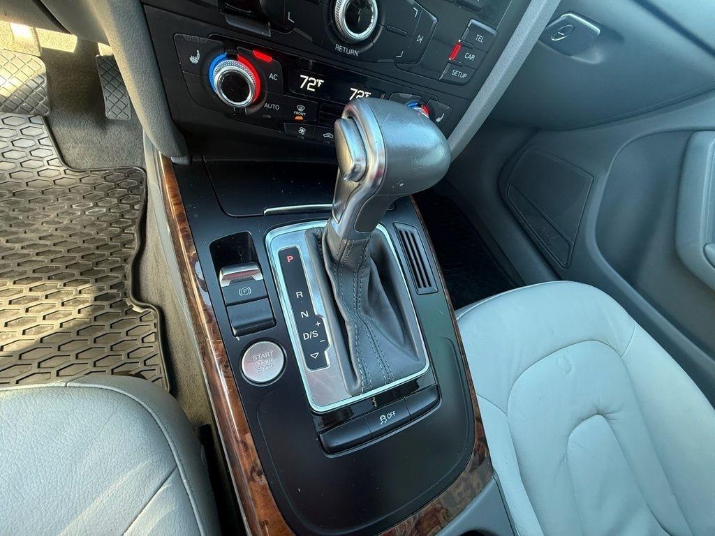 Audi A4 2.0T Premium Plus quattro Sedan 2013