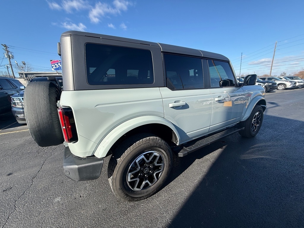 Ford Bronco Outer Banks 4-Door 2024
