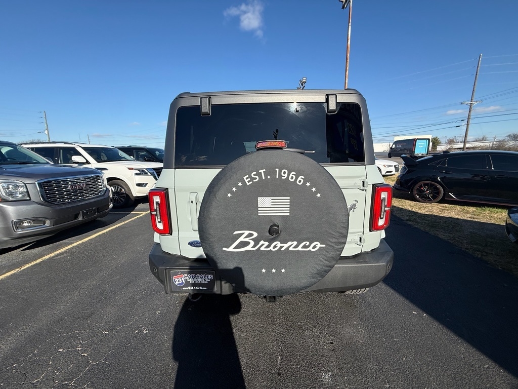 Ford Bronco Outer Banks 4-Door 2024
