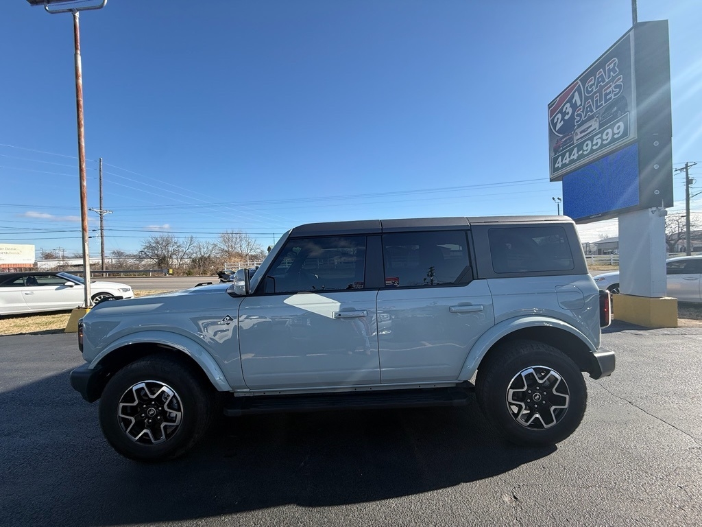 Ford Bronco Outer Banks 4-Door 2024