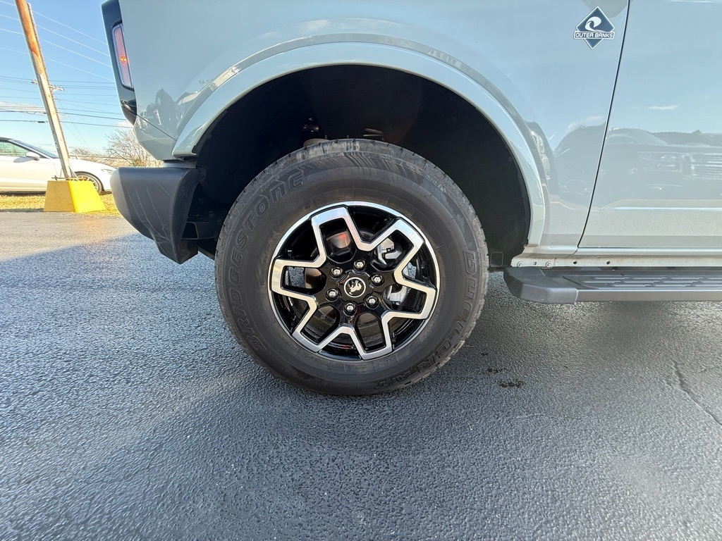 Ford Bronco Outer Banks 4-Door 2024