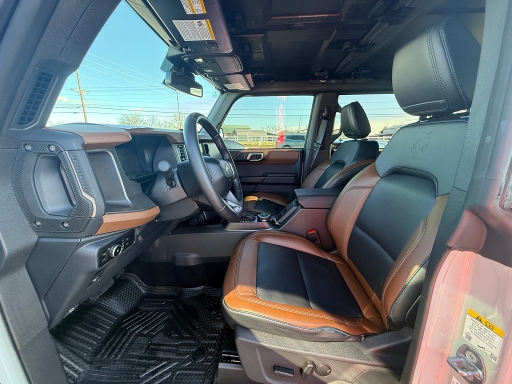 Ford Bronco Outer Banks 4-Door 2024