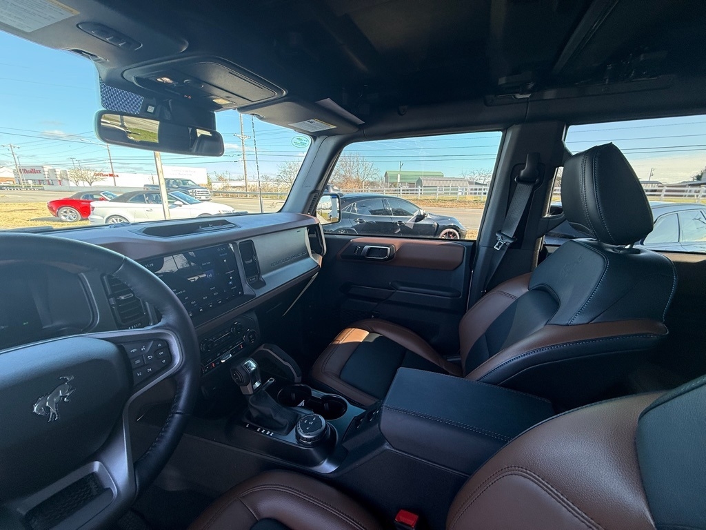 Ford Bronco Outer Banks 4-Door 2024