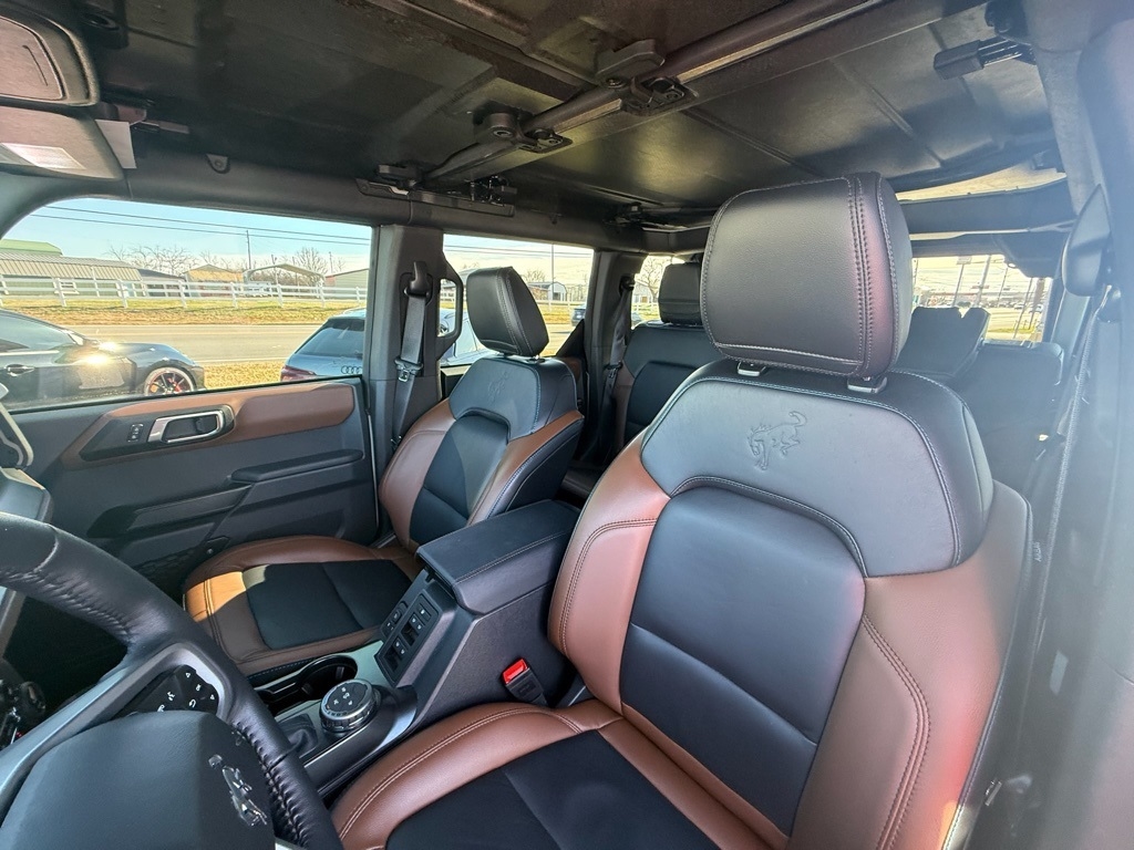 Ford Bronco Outer Banks 4-Door 2024