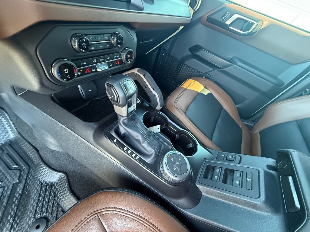 Ford Bronco Outer Banks 4-Door 2024