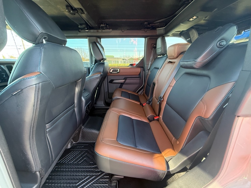 Ford Bronco Outer Banks 4-Door 2024