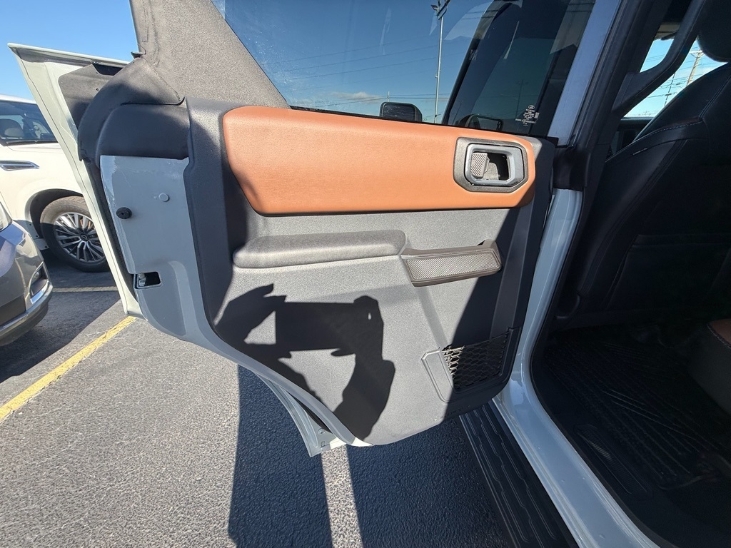 Ford Bronco Outer Banks 4-Door 2024