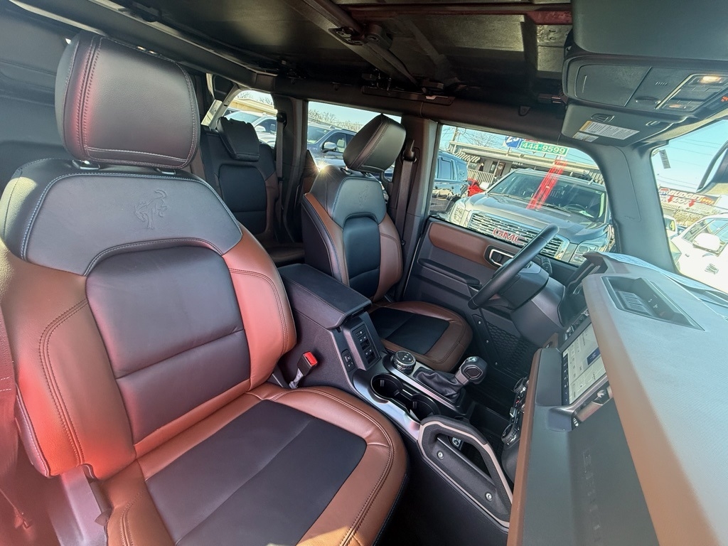 Ford Bronco Outer Banks 4-Door 2024