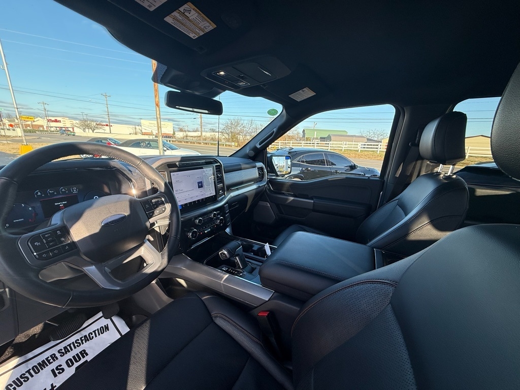 Ford F-150 Lariat SuperCrew 4WD 2024