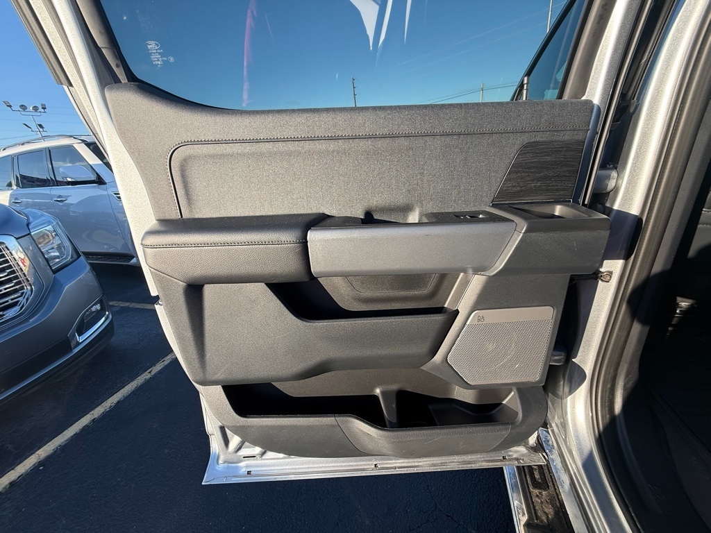 Ford F-150 Lariat SuperCrew 4WD 2024