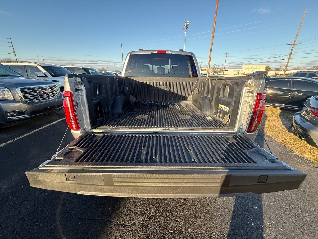 Ford F-150 Lariat SuperCrew 4WD 2024