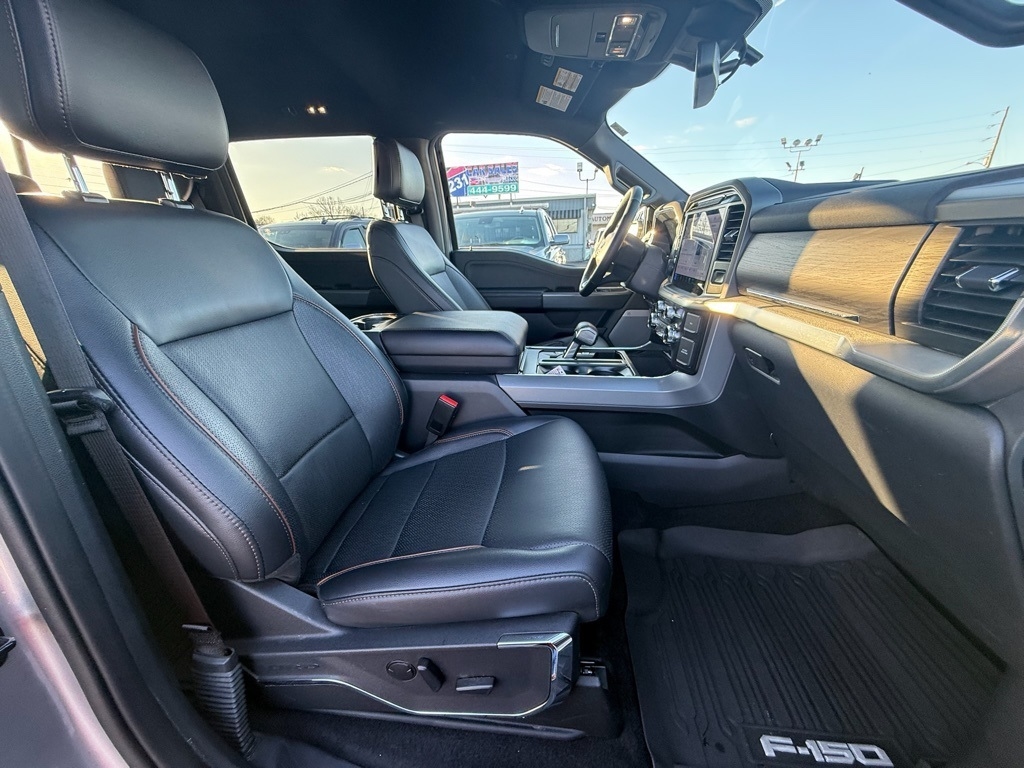 Ford F-150 Lariat SuperCrew 4WD 2024