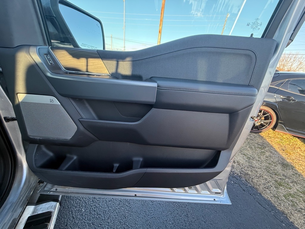 Ford F-150 Lariat SuperCrew 4WD 2024