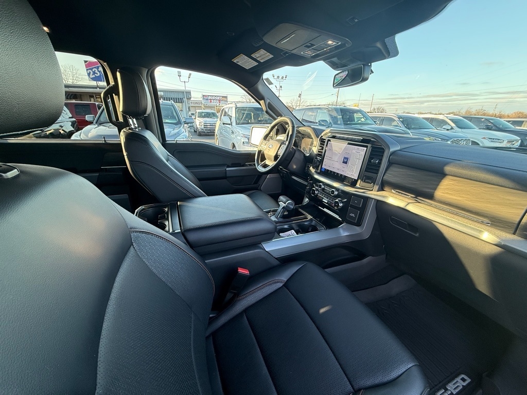 Ford F-150 Lariat SuperCrew 4WD 2024