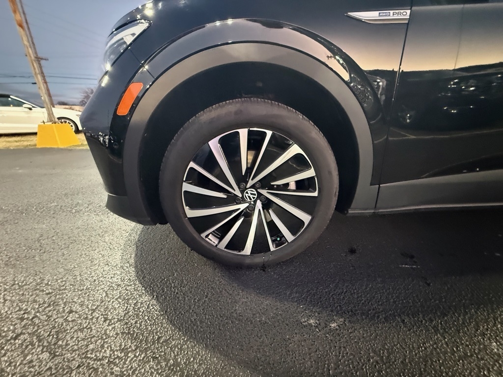 Volkswagen ID.4 Pro AWD 2025