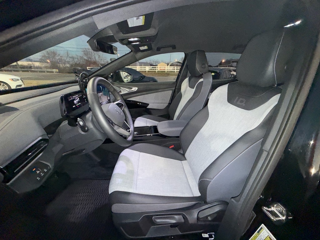 Volkswagen ID.4 Pro AWD 2025