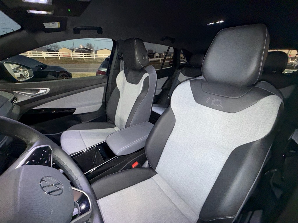 Volkswagen ID.4 Pro AWD 2025