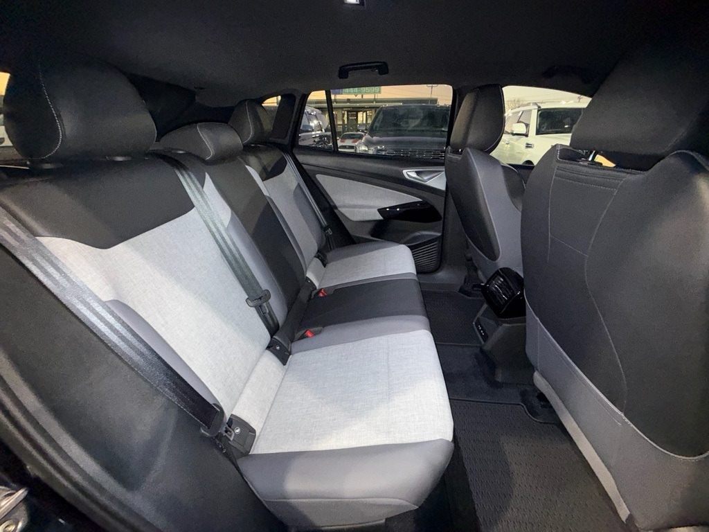 Volkswagen ID.4 Pro AWD 2025