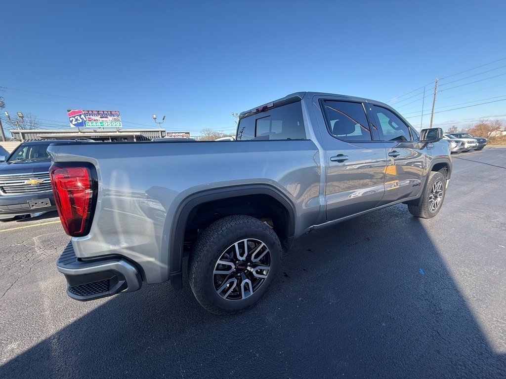 GMC Sierra 1500 AT4 Crew Cab 4WD 2023