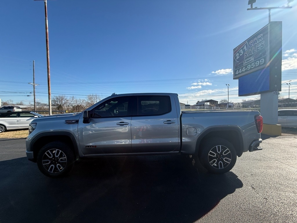 GMC Sierra 1500 AT4 Crew Cab 4WD 2023
