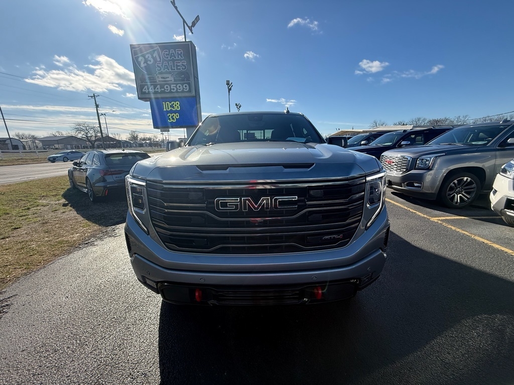 GMC Sierra 1500 AT4 Crew Cab 4WD 2023