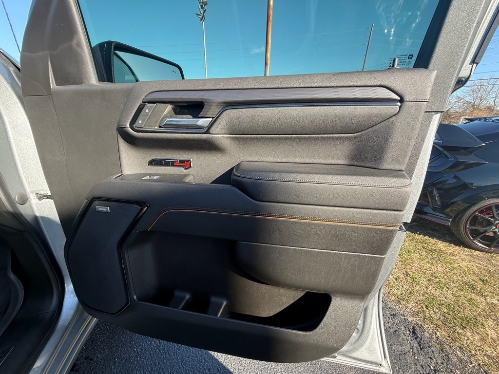 GMC Sierra 1500 AT4 Crew Cab 4WD 2023