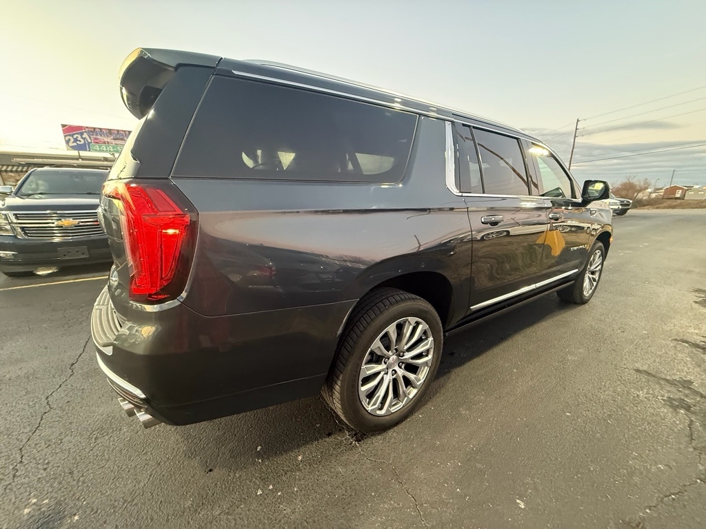 GMC Yukon XL Denali 4WD 2021