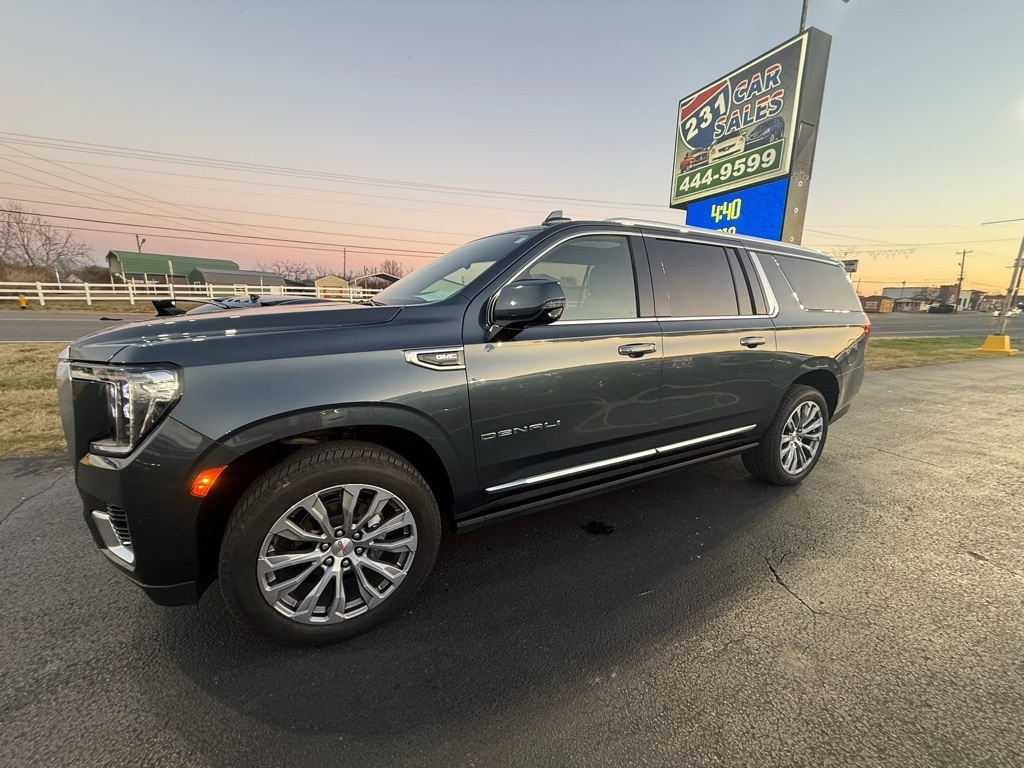 GMC Yukon XL Denali 4WD 2021